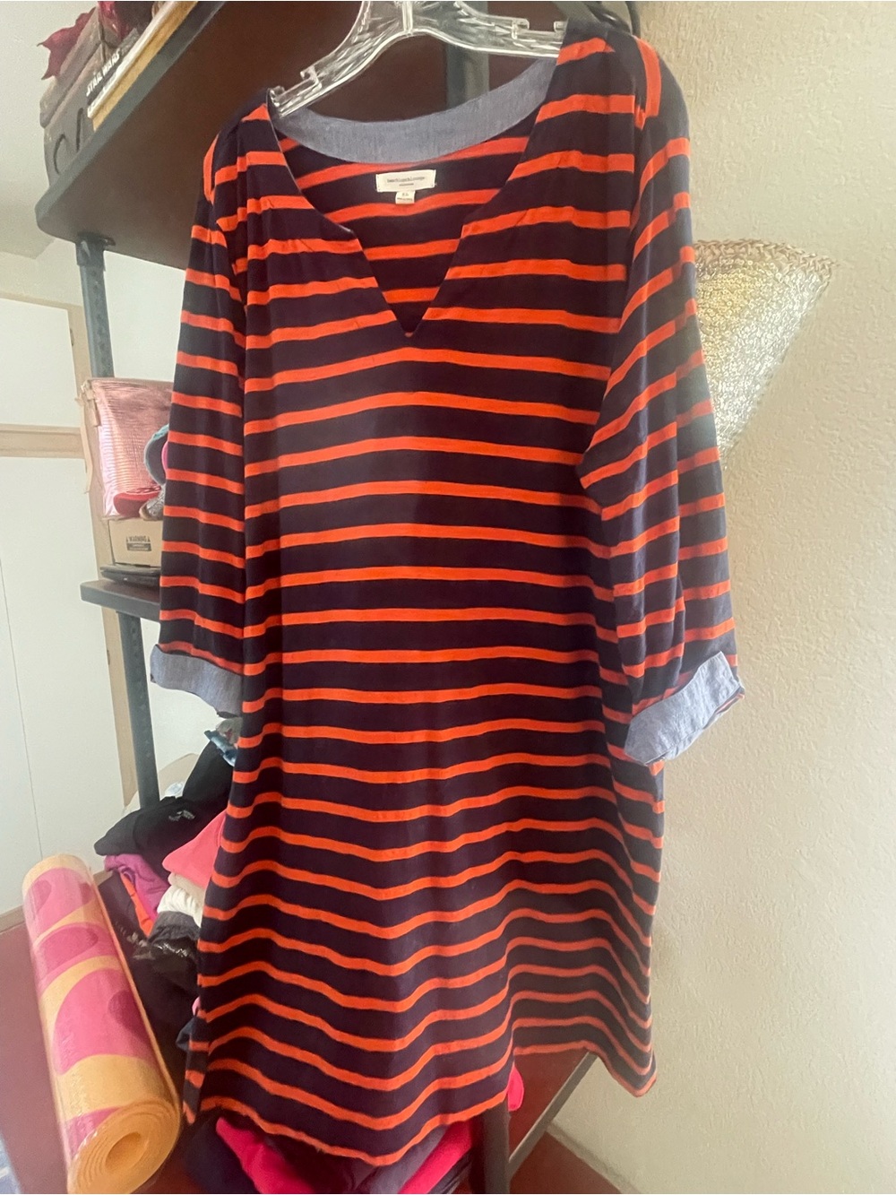 Beachlunchlounge Navy and Orange Striped V-Neck Shift Dress